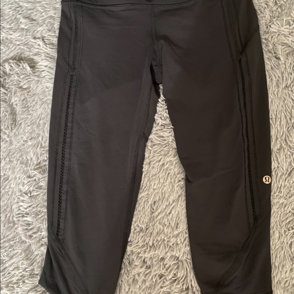 lululemon special edition black leggings - Picture 2 of 3